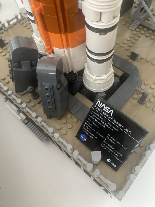 LEGO Icons NASA Artemis Space Launch System 10341 – Ca nou