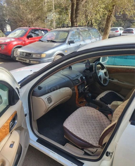 Ниссан Блюберд 2001г