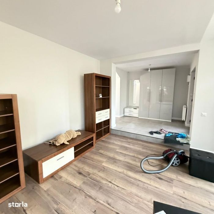 Vanzare Vila Individuala /Bragadiru str Mracineni/teren 500mp