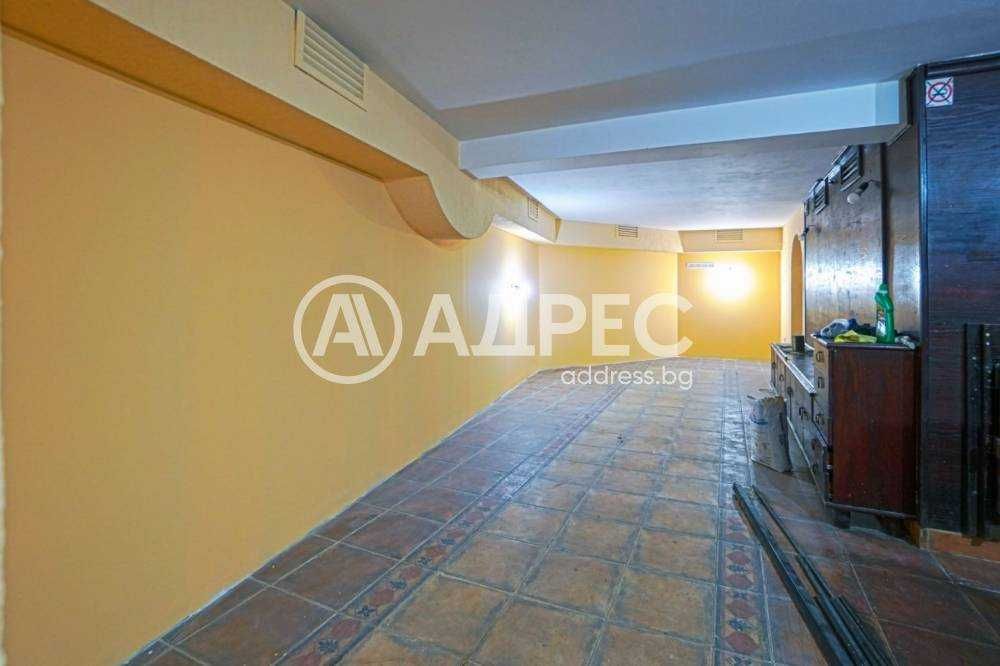 Дава се под наем Заведение в Разград, Център - 128 кв.м за 664 € - Снимка #2