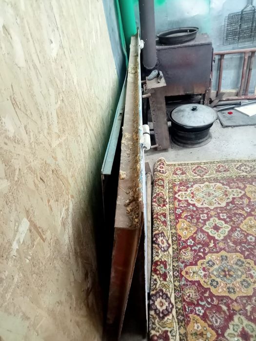 Продам железный дверь.