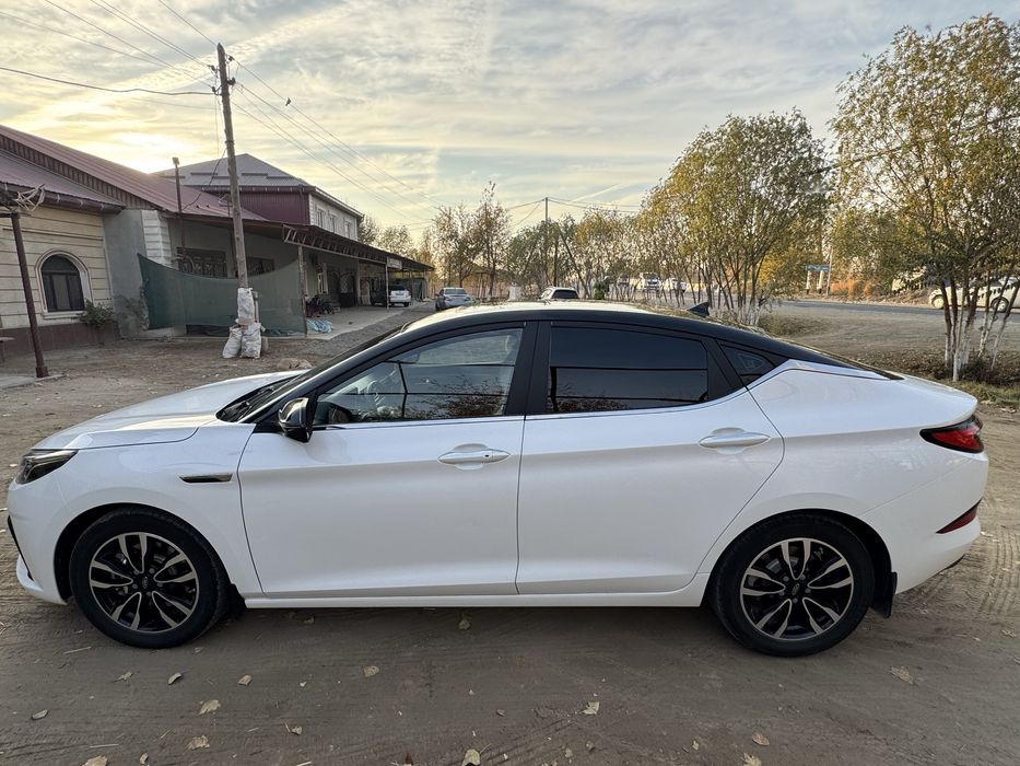 JAC J7 Full Pozitsiya