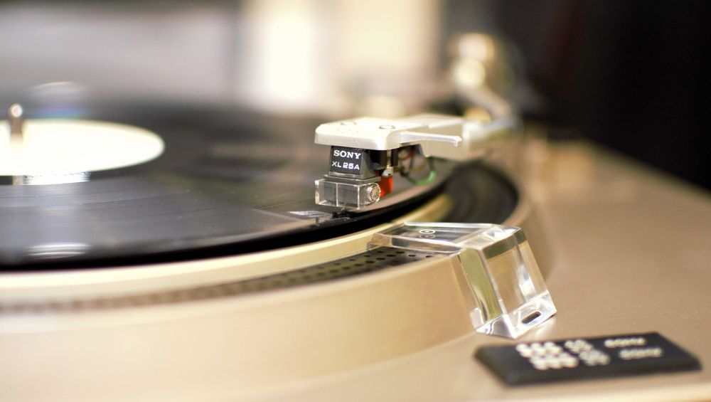 Виниловый проигрыватель Sony PS-4750