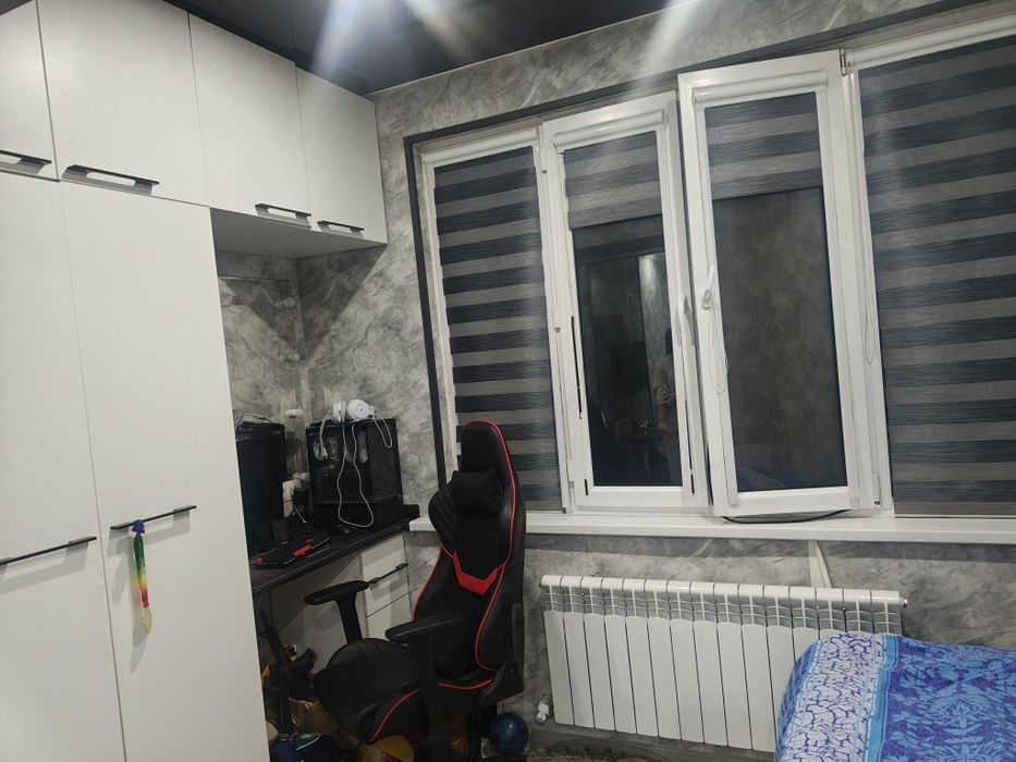 СРОЧНО продается 3х комнатная квартира Мирзо Улугбекский район
