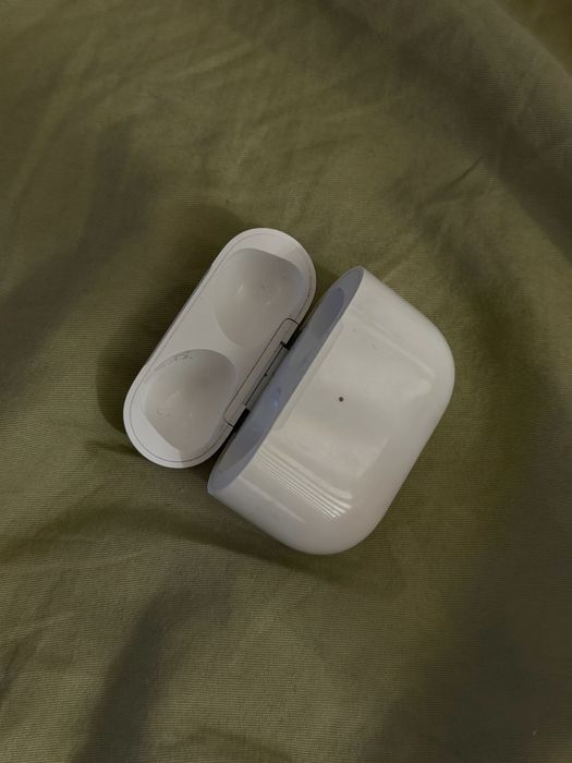 Кейс airpods 3 original в идеале