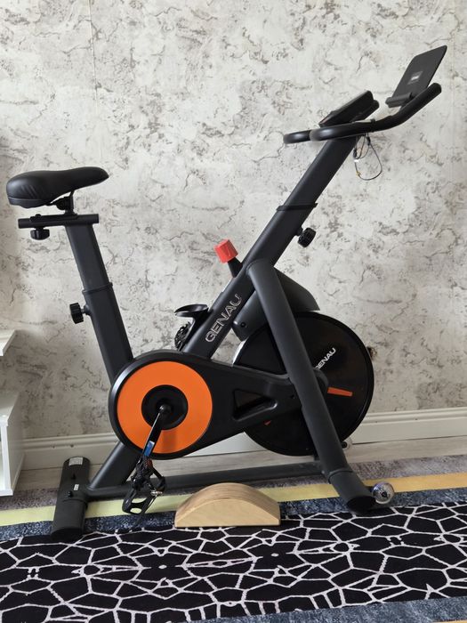 Велотренажёр,спинбайк