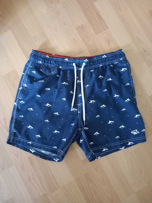 Pantaloni scurti barbati de baie  marime L si XL  diferite modele