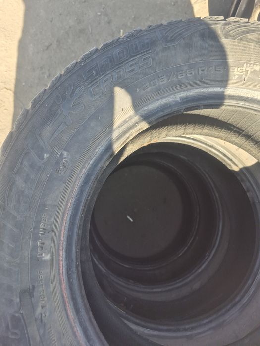 Продам шины на 15