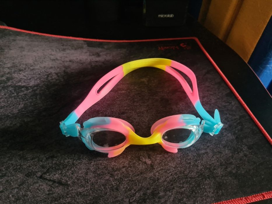 Очки для плавания