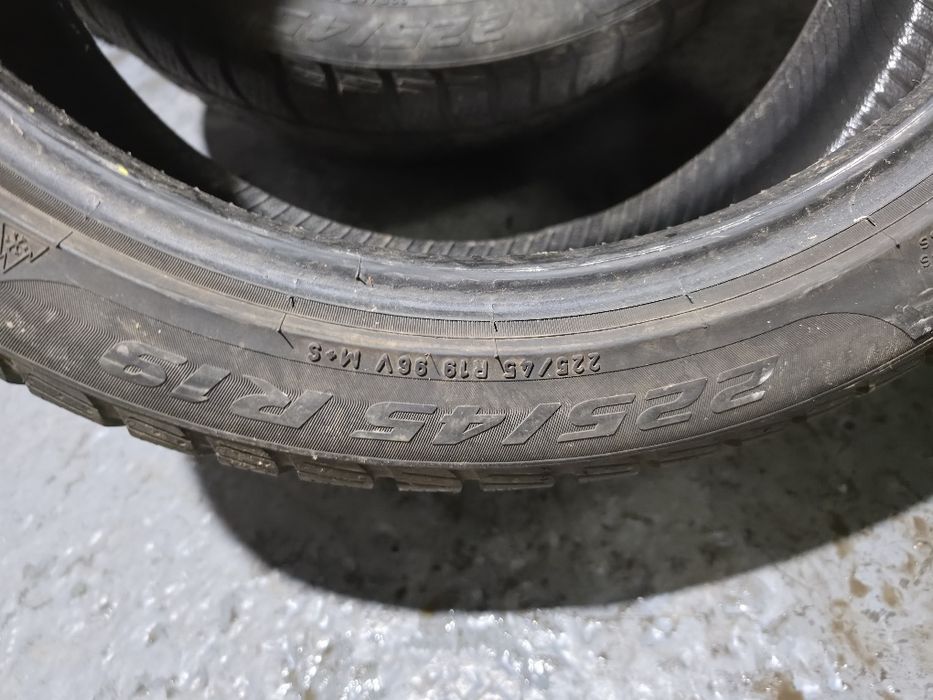 225 45 19 m+s pirelli