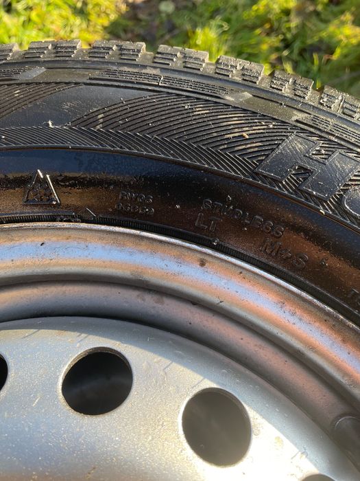 Джанти с гуми 205/65R15C  4 броя Фолксваген Т4