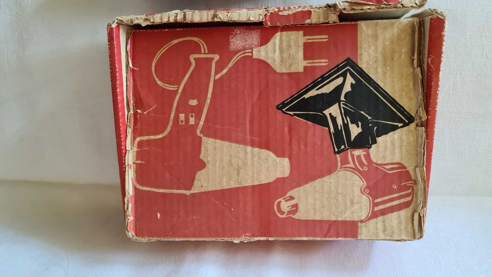 Uscător de păr Moulinex 3, 1964