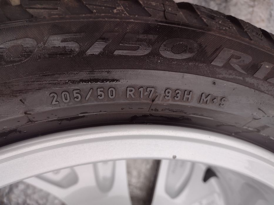 Топ състояние 4бр.205/50/17 Pirelli SZ3 dot2421