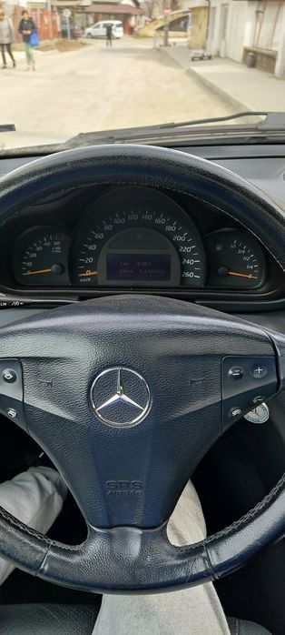 Mercedes Benz c220