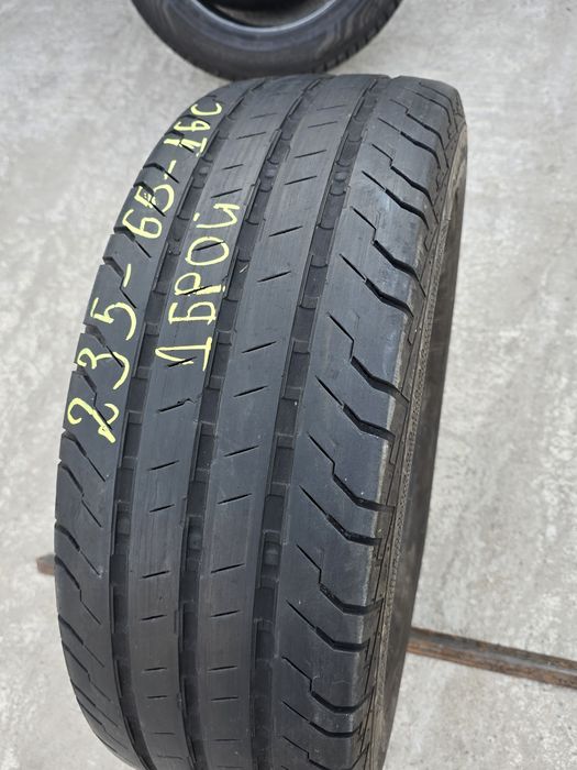 1 Брой Бусова Гума 235/65/16C Continental 6,5mm 21dot