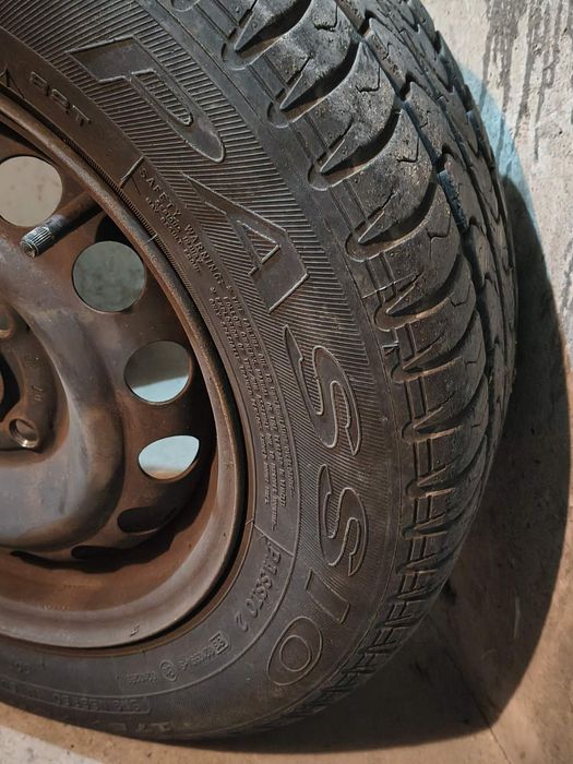 4бр гуми с джанти 175/70/13-зимни