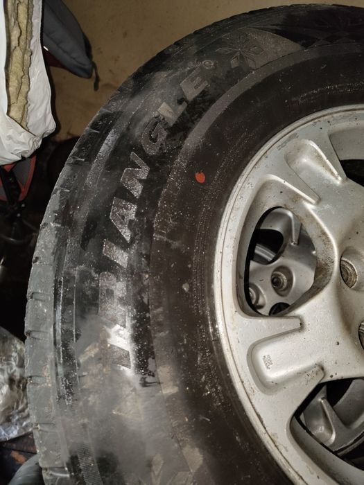 Продам диски с резиной Паджеро 3