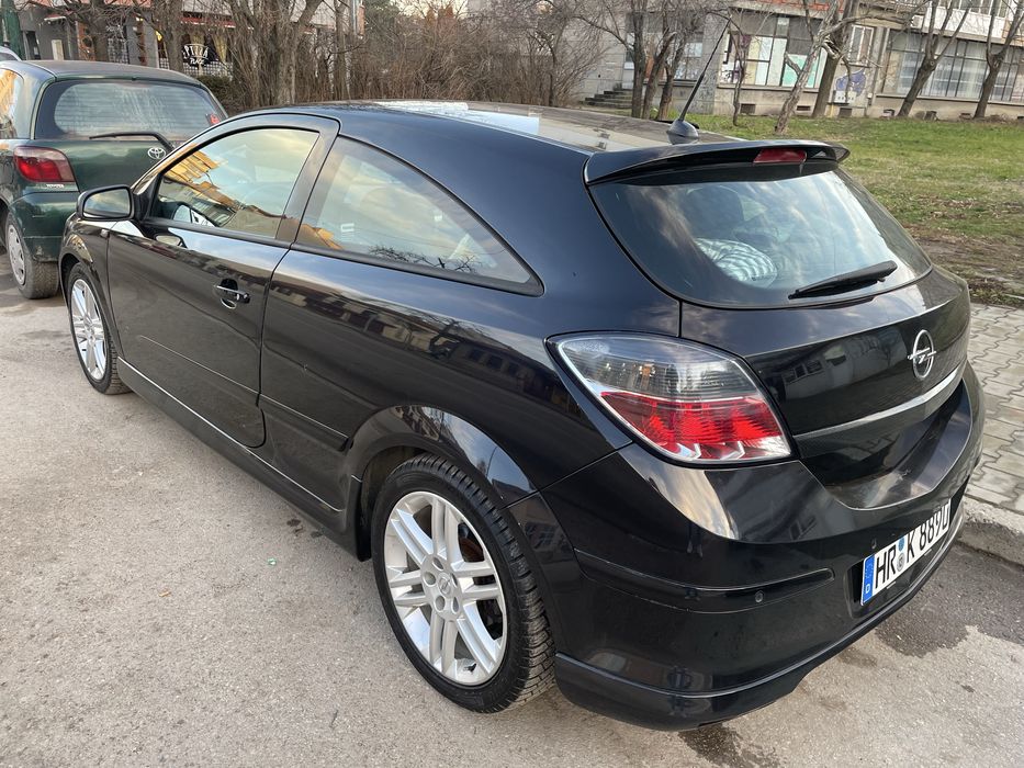 Opel astra GTC 1.9cdti 150k.c
