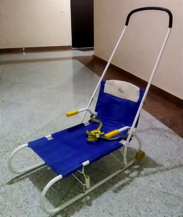 Санки с колёсиками, складные