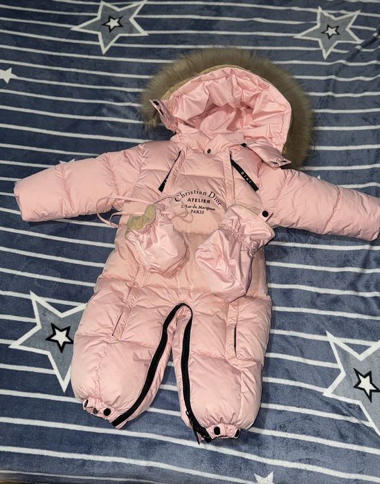 Зимний комбинезон для девочки