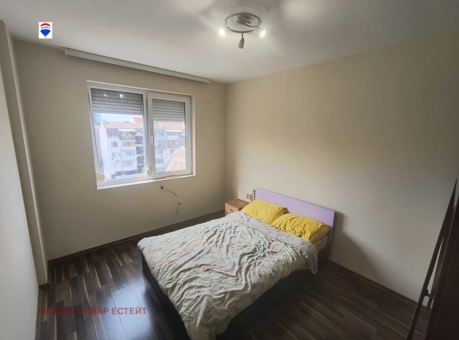 Дава се под наем Двустаен апартамент в Русе, Ялта - 60 кв.м за 280.5 € - Снимка #7