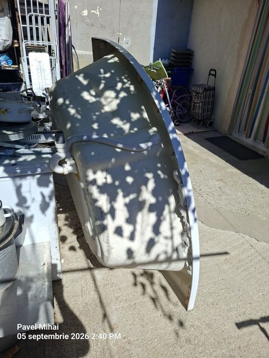 Cada utilizata in stare foarte buna.dimensiuni 140x140x55ni