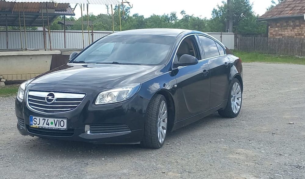 Opel insignia ...2.0 cdti  accept schimb ofer diferentă