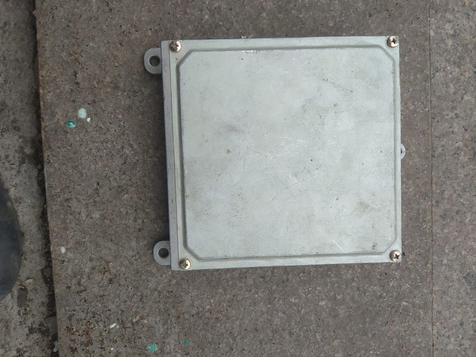 Блок управления двигателя