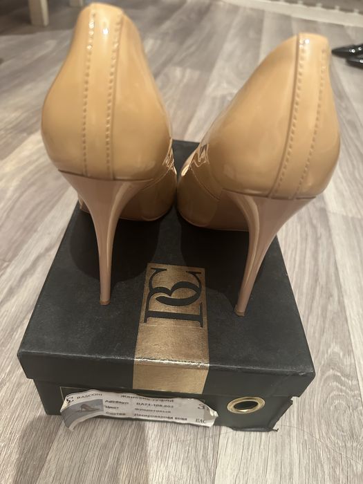 Туфли на высоком каблуке basconi