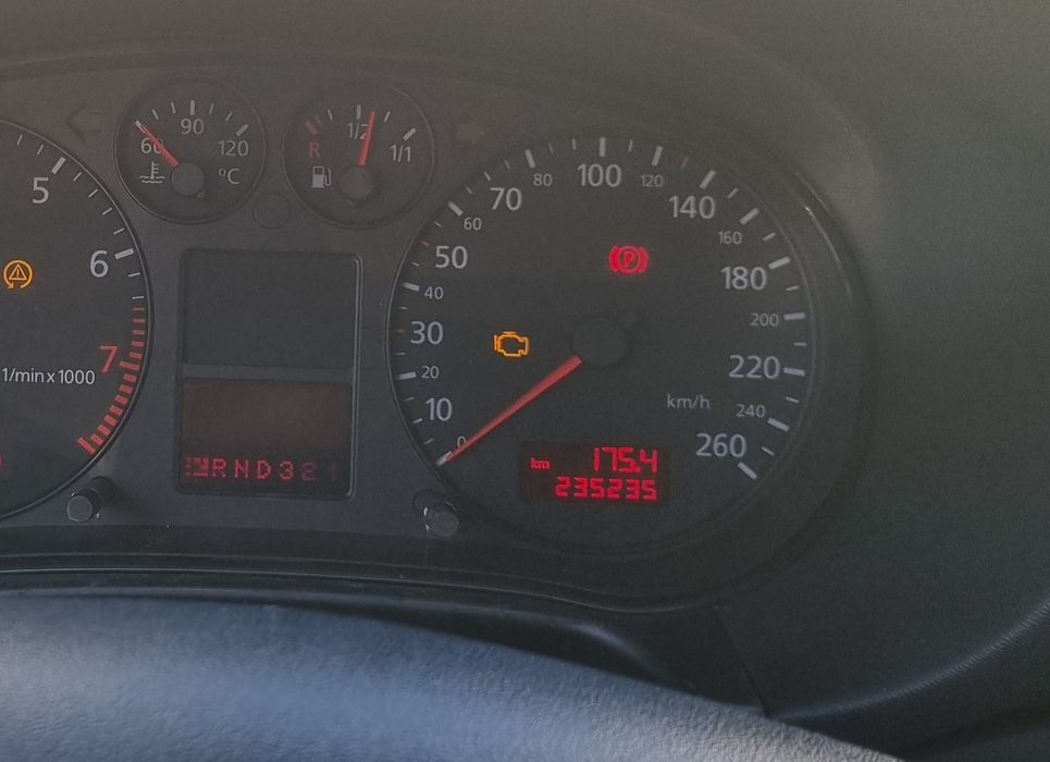 Vand AUDI A3, automat, 1.6 benzina