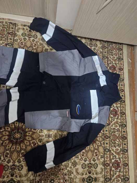 Продам спец.одежду и зимние сапоги рабочие