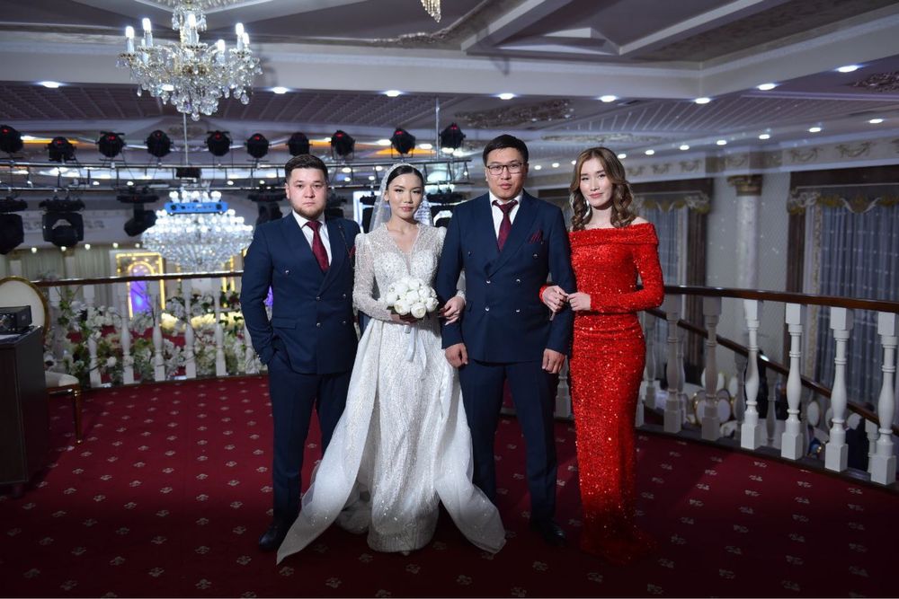 Вечерние платье