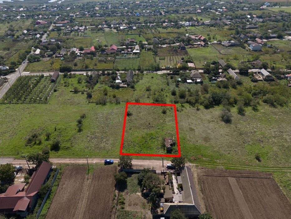 Vand teren intravilan 2100mp Jurilovca, Tulcea