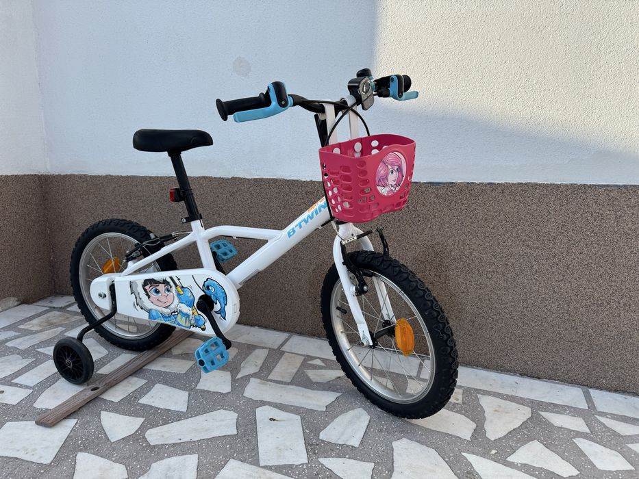 Titlu OLX  B’TWIN Inuit 100 16” – Bicicletă copii + roți ajutătoare + coș
