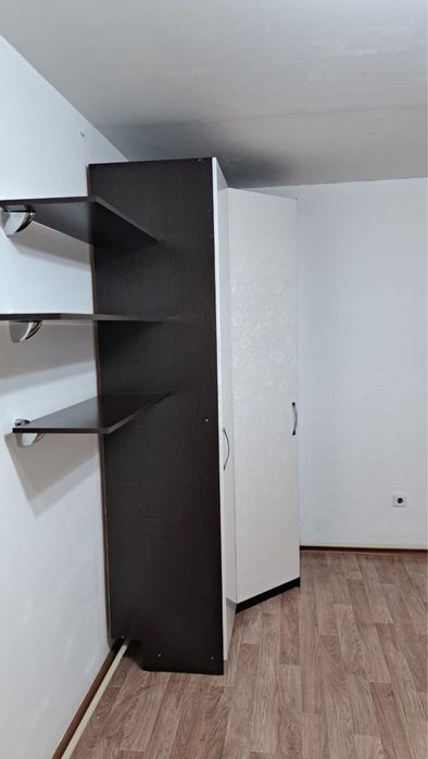 Шикарный шкаф , в отличном состоянии.