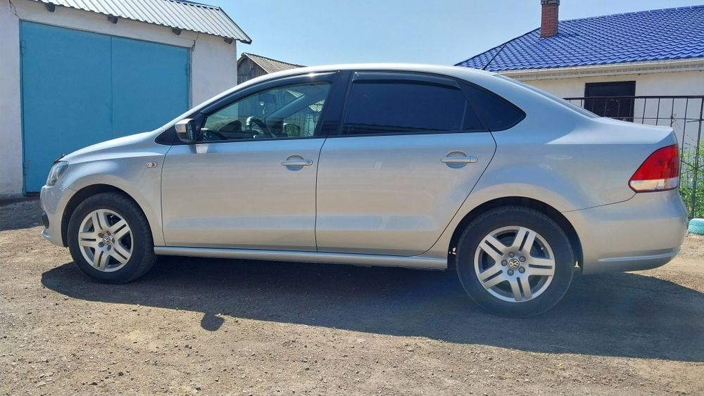 Фольксваген поло-5 2013гв