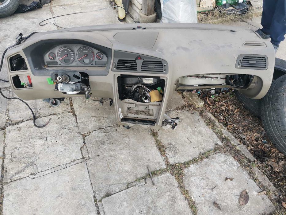 Части за Volvo XC70