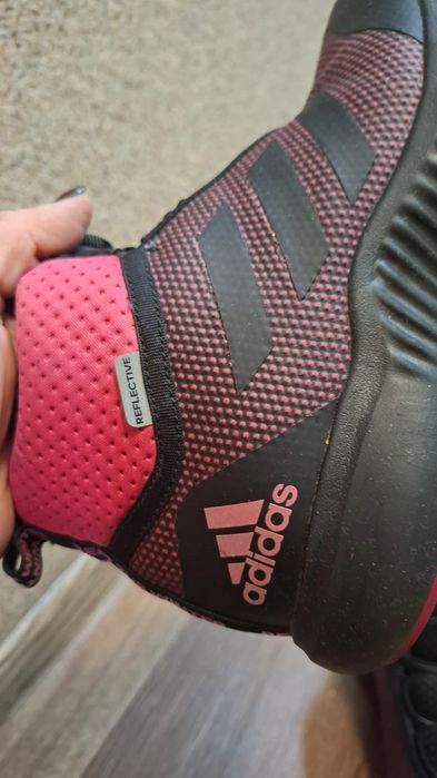 Зимние кроссовки Adidas 36р
