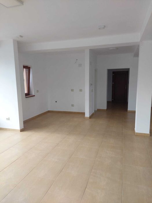 Inchiriez spatiu comercial 74mp Chisoda central