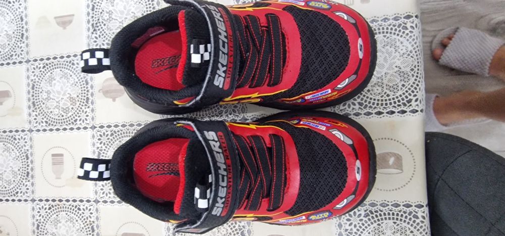 Adidași Skechers băiețel