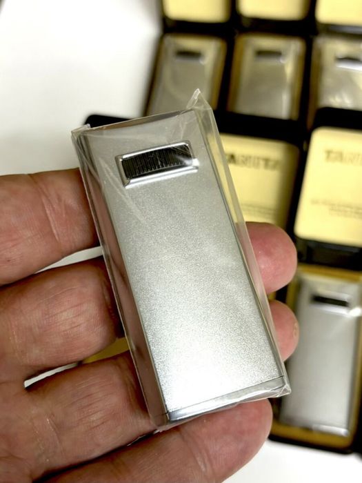 Продавам чисто нови запалки Tanita 05 в кутия