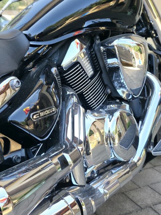 Suzuki Intruder c1800r classic