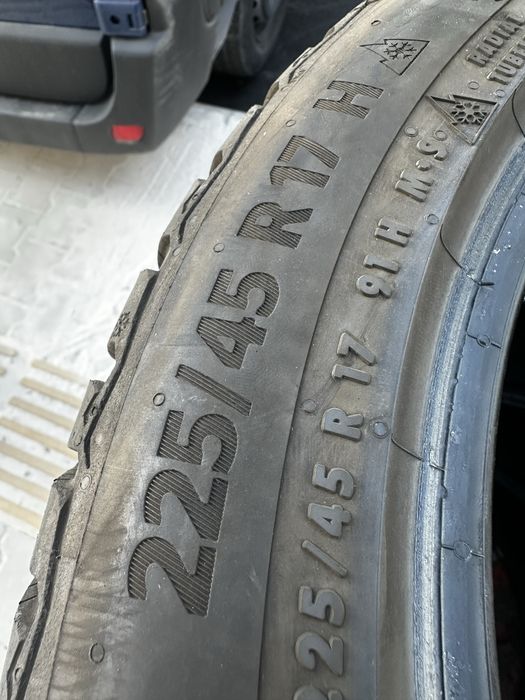 4 бр. 225/45/17 Continental Winter Contact TS 870