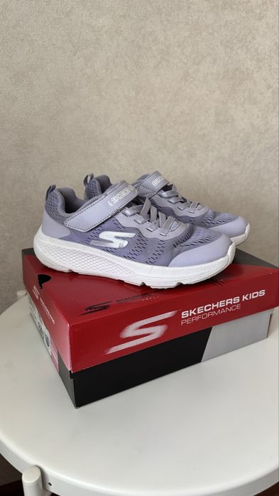 Кроссовки Skechers на девочку