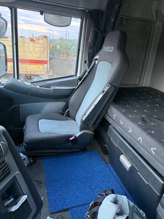 Vând Iveco și semiremorcă basculanta