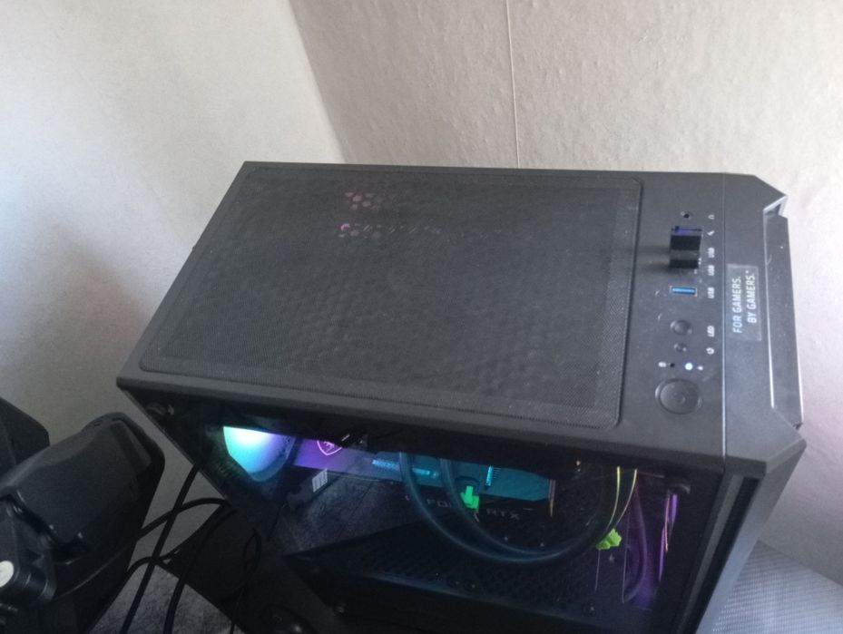 Геймърски Компютър -GeForece 3060-12GB, Ram 32GB, Ryzen 7-16 ядра, SSD