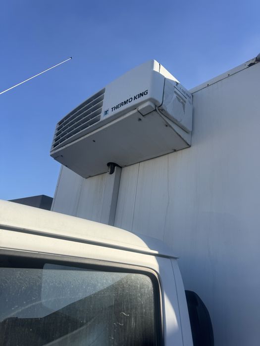 Продам будку с рэфом