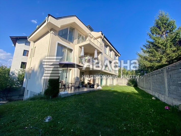 Продава се Къща в София, в.з. Малинова долина - 537 кв.м за 2100 €/кв.м - Снимка #1