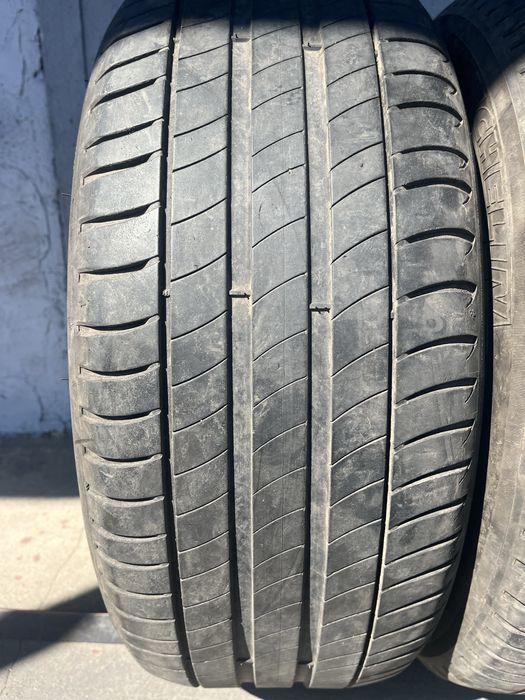 2 бр. летни гуми 225/50/17 Michelin AO DOT 4017 4 mm