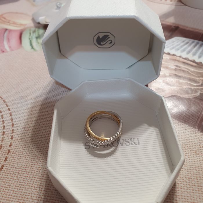 Inel Swarovski Hyperbola